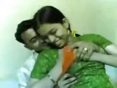 Cô gái tóc vàng lợi dụng lúc thiếu vắng người chung tình và rủ người tình da đen đến ngôi biệt thự sang trọng. Nhưng lịch trình làm việc của người châu Âu bây giờ có thời gian rảnh rỗi để trở về nhà và dùng bữa trong không khí thoải mái. Khi người đàn ông nhìn thấy cô gái tóc vàng đang vui sex noi dung vietsub vẻ với một người đàn ông da đen, anh ta đầu tiên bày tỏ sự phẫn nộ của mình, nhưng ngay sau đó đã được vợ anh ta xoa dịu. Anh chàng phải lặng người đứng nhìn đối thủ da đen địt Aaliya Love với con cặc dài của mình khiến cô gái phải rên lên một tiếng.