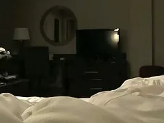 Cô bạn gái đến nhà anh chàng, nhìn qua vẻ sexsub hd mệt mỏi của anh ta, nhận ra rằng anh ta đã làm việc quá sức cho ngày hôm nay. Cô ngay lập tức khỏa thân, lột quần áo người yêu của mình, sau đó bắt đầu cho anh ta một blowjob trên ghế dài. Sau khi quan hệ tình dục bằng miệng, người đàn ông có thể tận hưởng cơ thể của Britney Amber một cách tối đa.