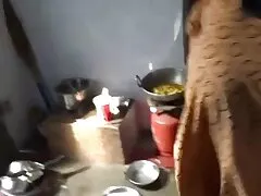 Đối với những người yêu thích những trò đùa tàn nhẫn và những trò chơi khó trộn lẫn với tình dục, các chàng trai chứng minh cách bạn có thể đạt được khoái cảm bằng cách phím sexsub sử dụng dây thừng, kẹp quần áo và tất cả các loại phương tiện ngẫu hứng, cũng như dương vật da đen.