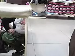 Cô gái đặt webcam của mình để ghi lại và yêu cầu người bạn của mình là người đấm bóp đàn ông đến nhà cô và sắp xếp một buổi mát xa thư giãn. Em bé đã bắt đầu một cái gì đó không chỉ đơn thuần là mát-xa sexviet sud và tất cả sẽ được ghi lại trên camera!