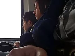 Người đàn ông đã yêu cầu các thủ tục mát-xa bất thường cho mình và thậm chí chọn một nghệ sĩ biểu diễn cho họ từ người quản lý. Một cô gái tóc đẹp trong bộ đồ lót xinh đẹp được cử đến văn phòng của anh ta, người không chỉ kéo căng cơ cứng của khách hàng mà còn âu yếm anh ta bằng miệng. Razomlev từ sự âu yếm như vậy được thực hiện bởi Katerina Kay, người đàn ông trẻ đã dành cho cô một sự âu yếm đáp lại, xoay mông phim sex noi dung hay vietsub về phía mặt và lưỡi của anh ta làm mọi thứ có thể để chân của người đấm bóp co giật trong ngây ngất trước khi anh ta hoàn thành.