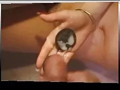 Một người mẫu trẻ với bộ ngực đàn hồi lớn đang mơn trớn âm hộ dưới lớp vải của chiếc quần đùi. sex sub full hd Ngay sau đó, Cassidy Klein hoàn toàn khỏa thân, điều này giúp cô có cơ hội để lộ bộ phận sinh dục của mình trước máy ảnh, và sau đó có thêm nhiều niềm vui với dương vật giả yêu thích của mình.