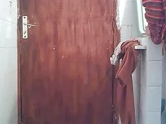 Anh chàng đã nấu một bữa tối ngon lành, mời một cô bạn gái trẻ, người mà anh đã đồng ý vào một buổi tối thuận tiện. Những, phim se x vietsub cái đó. anh ta sẽ trả tiền cho cô ấy như một con điếm cuối cùng, và cô ấy sẽ làm mọi thứ rất đẹp. Cô gái vào phòng tắm, nơi đã có sẵn một phong bì đựng tiền. Thay đổi và đi ra ngoài khách hàng.