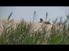Ngôi nhà thân yêu, những cảm giác mới. Tìm kiếm những cảm giác mới, những cuộc phiêu lưu, mọi người đồng ý với những điều khác nhau. Điều vô hại nhất là quan hệ tình dục nhóm. Thật đơn giản phải không? Có dễ phim ses sub dàng để ý đến nhiều hơn một đối tác không? Thật dễ dàng để có được niềm vui khi vuốt ve một người lạ? Nó có thể khó đối với ai đó, nhưng anh hùng của chúng ta đã thành công trong việc này, dễ dàng một cách đáng ngạc nhiên. Tận hưởng những cái vuốt ve của người lạ, họ không quên tạo khoái cảm cho nàng. Quá trình làm cho cả ba rên rỉ. Bạn muốn tham gia không?