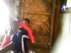 Bị biến thành một nô lệ ngoan ngoãn cho phim sex vietsub có nội dung vợ, anh chàng khakhal âm thầm nhìn miệng cô làm hài lòng một người tình da màu khác. Tại thời điểm quan hệ tình dục, kẻ phản bội đã kết nối chồng cô để hút các thành viên của người khác và bắt anh ta thực hiện bất kỳ mệnh lệnh của mình.